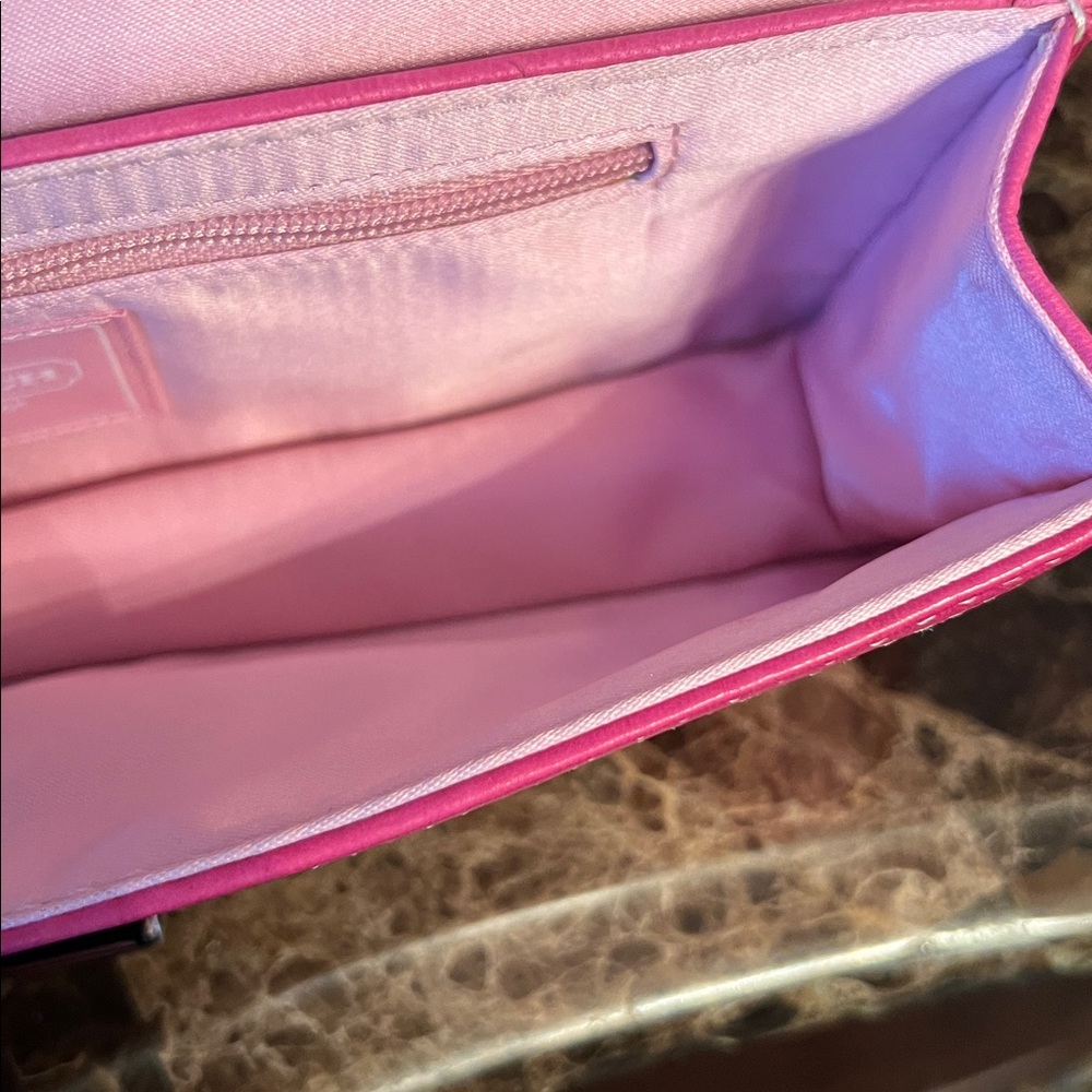 Coach Pink Scarf Print Zoe Signature Turn-Lock Wristlet EUC - Picture 8 of 16